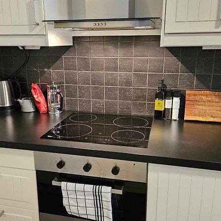 In The Heart Of Brosundet! Fully Equipped 3 Bed Room Ap Ålesund Kültér fotó