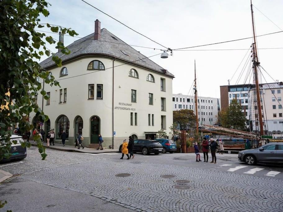 In The Heart Of Brosundet! Fully Equipped 3 Bed Room Ap Ålesund Kültér fotó
